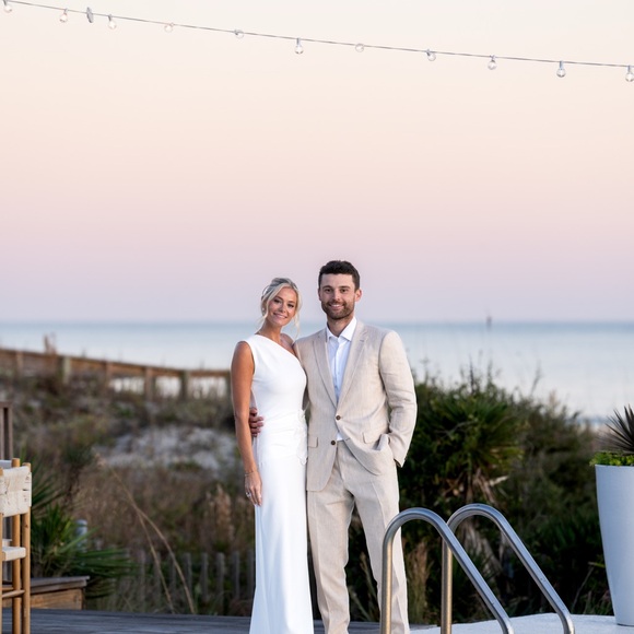 ELLIATT Janelle One Shoulder Gown In White - Picture 12 of 12